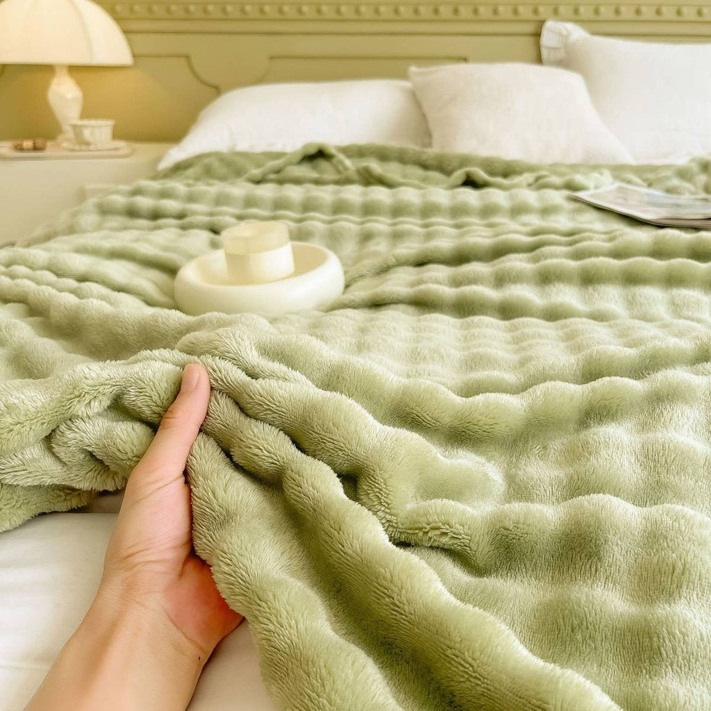 Double-Sided Flannel Coral Fleece Blanket