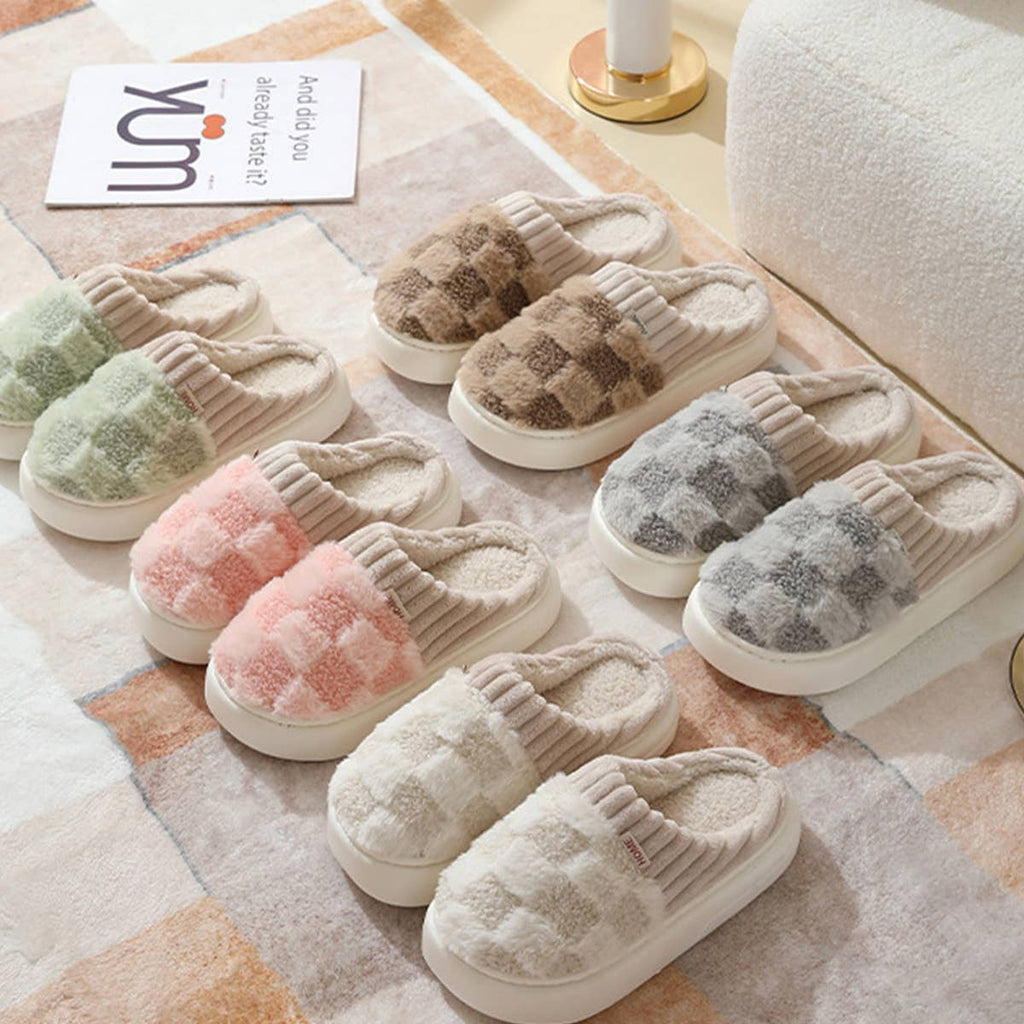 Checkered Fuzzy Warm Slippers – Cozy & Stylish